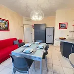 Private Garage, 300m From Sea In Centre Apartamento *