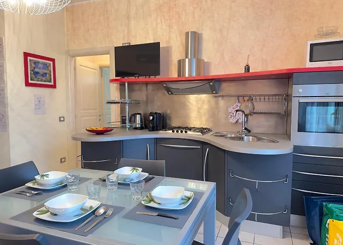 Private Garage, 300m From Sea In Centre Appartamento